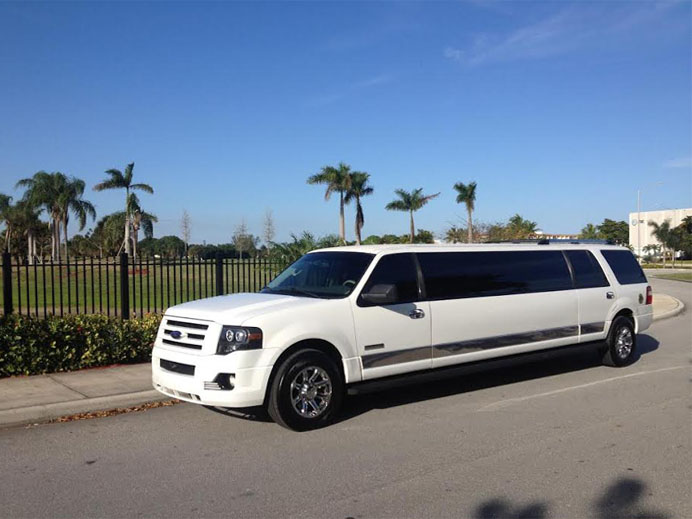 rent-ft-lauderdale-white-limousine